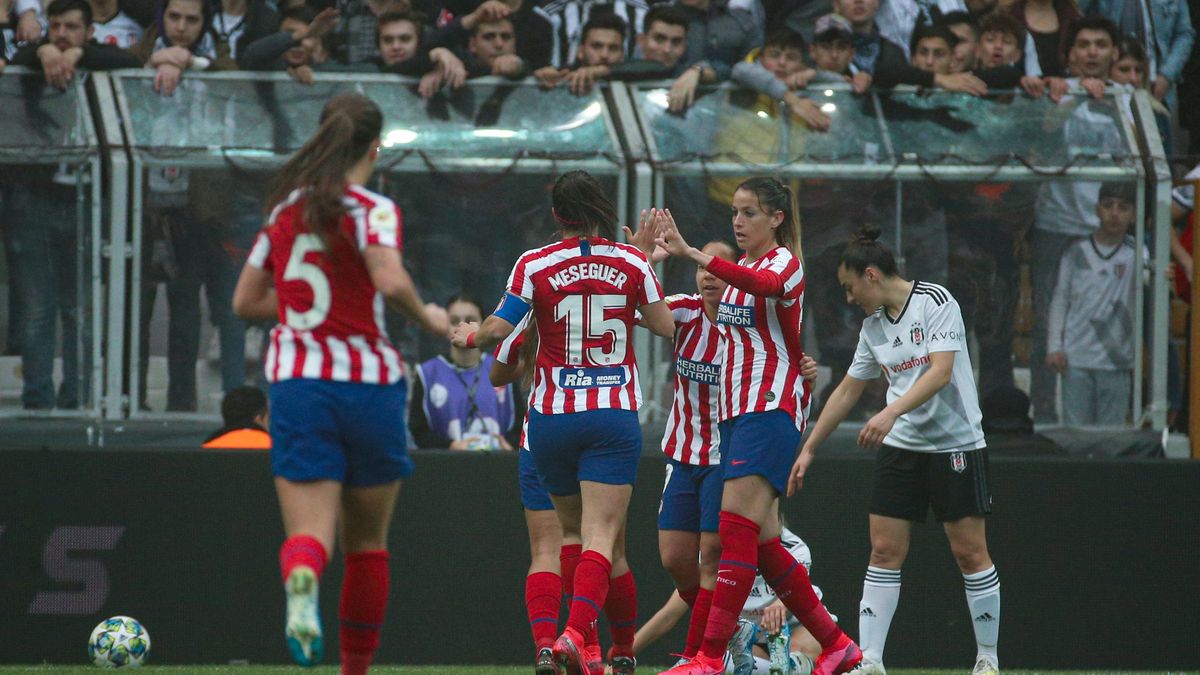 Kobieca drużyna Atletico Madryt w akcji.