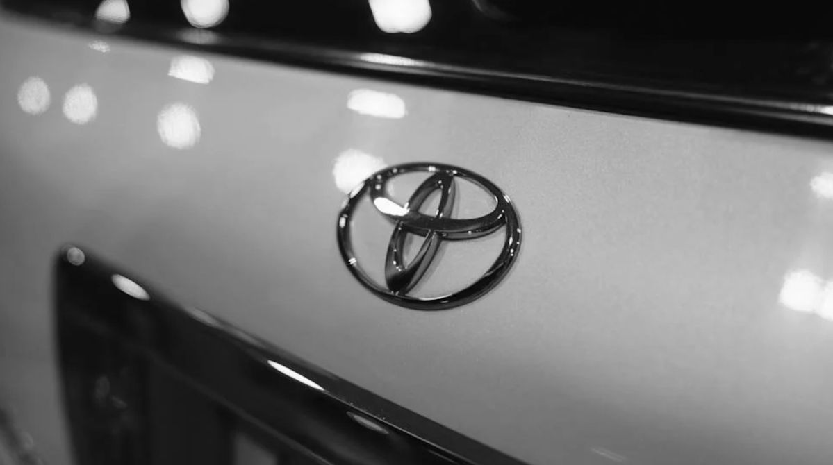 Właściciel rozbitej toyoty po 9 miesiącach otrzymał pieniądze