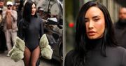 Demi Lovato z ODMIENIONĄ aparycją i w wyciętym body walczy o uwagę na Paris Fashion Week