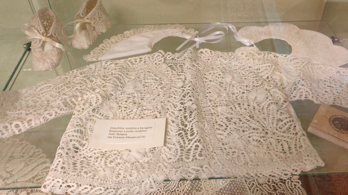 Skradziono cenne koronki z Isernii