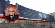 Czy to jeszcze gmach NBP, czy już słup reklamowy? Prezes Glapiński ma kłopoty