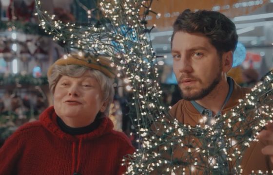 "Święta, jak babcię kocham" w nowej kampanii Auchan