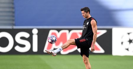 "To wykazały badania".  Znany dziennikarz zakpił z Lewandowskiego