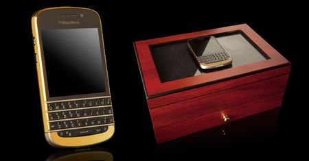 Tydzień w krzywym zwierciadle - złoty BlackBerry i problemy X Phone'a