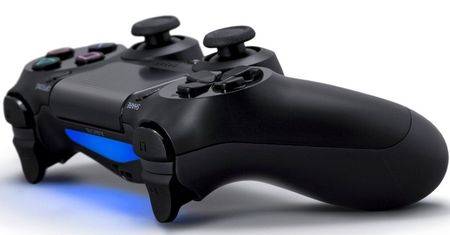 Przeciętny posiadacz PS4 ma w kolekcji… 7,5 gry
