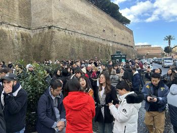 Turyści oszaleli na punkcie tego miejsca. "Wąż ludzi ciągnie się bez końca"