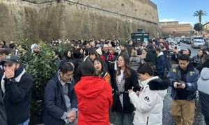 Turyści oszaleli na punkcie tego miejsca. "Wąż ludzi ciągnie się bez końca"