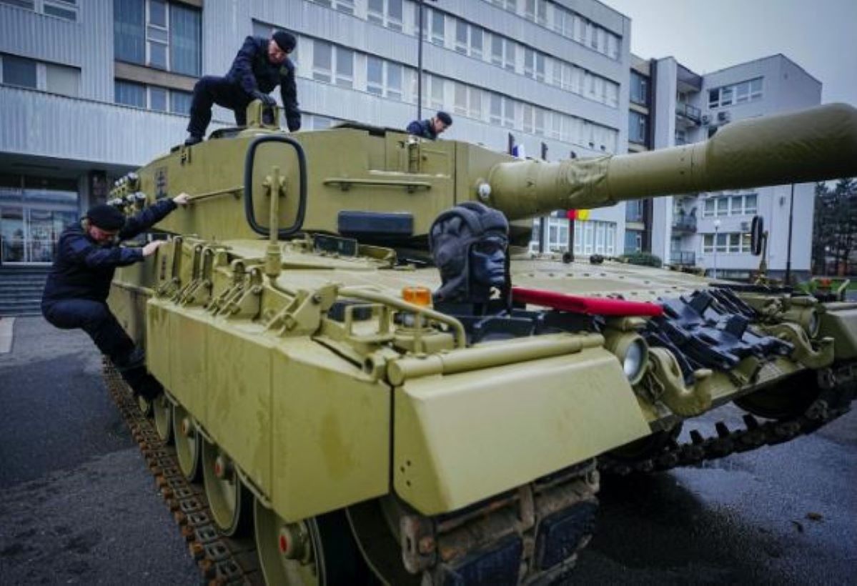 Pierwszy czołg Leopard 2 dotarł na Słowację 
