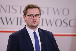 Podpisał przelew na Pegasusa. Wymijające tłumaczenie