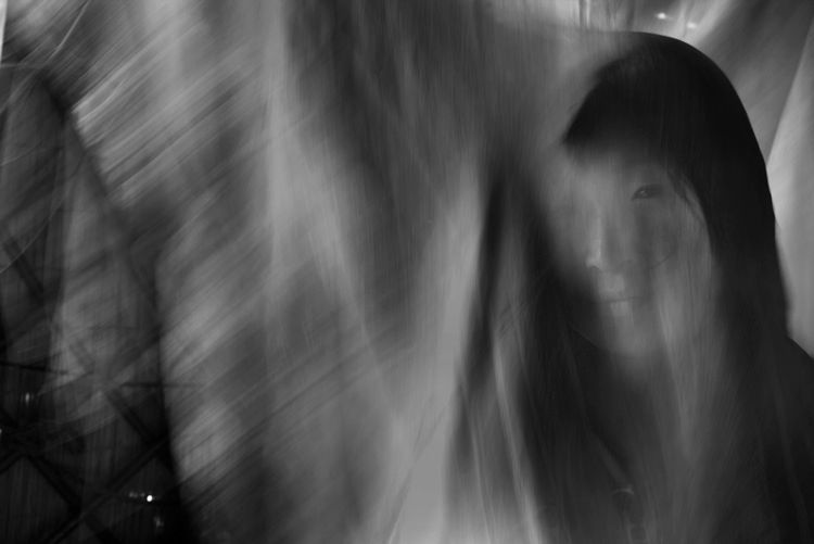 Zarzucenie chusty na głowę młodej Kirgizki rozpoczyna nowy etap w jej życiu © Paweł Łączny