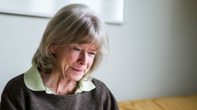 82-latka spędziła swój pierwszy tydzień w Internecie. Zagrała nawet w Battlefielda! 1