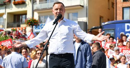 Wybory prezydenckie 2020. Andrzej Duda ułaskawił zabójcę, dilera i kierującego po pijaku