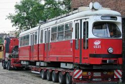 Śląskie. Koniec służby leciwych "wiedeńczyków". Wagony typu E1 przechodzą na emeryturę