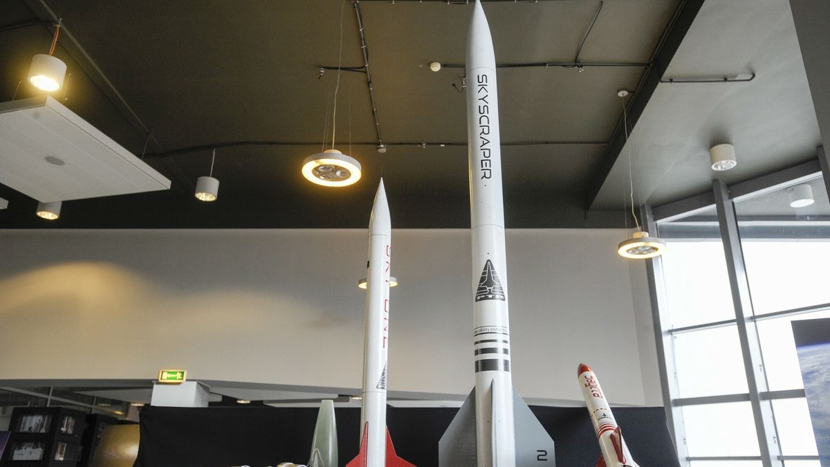 Na zdjęciu makiety rakiety kosmicznej agencji POLSA pokazane w 2015 r. w trakcie otwarcia siedziby w Gdańsku
