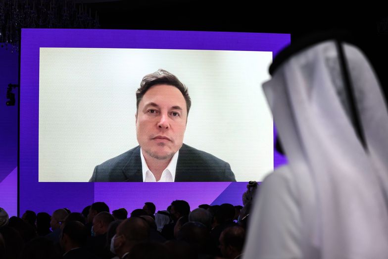 "Sztuczna inteligencja jest jednym z największych zagrożeń cywilizacji". Elon Musk ostrzega