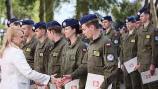 Bujny: Zakończenie roku szkolnego klas maturalnych w Zespole Szkół CKZ w Bujnach. Piękna uroczystość pełna wzniosłych chwil, wzruszeń i emocji