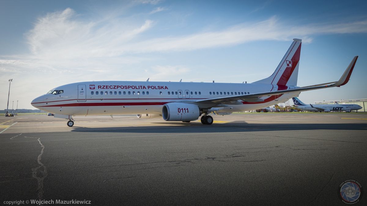 Boeing 737-800 "Roman Dmowski"