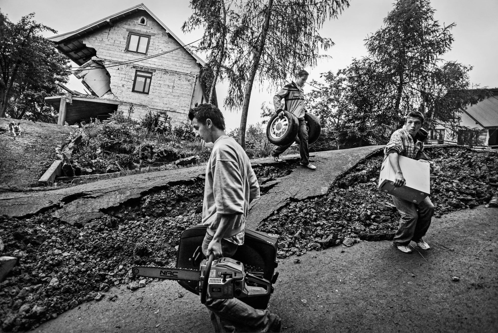 Mateusz Skwarczek: "Zadaniem fotoreporterów jest pokazywać konkretne problemy konkretnych ludzi" 2