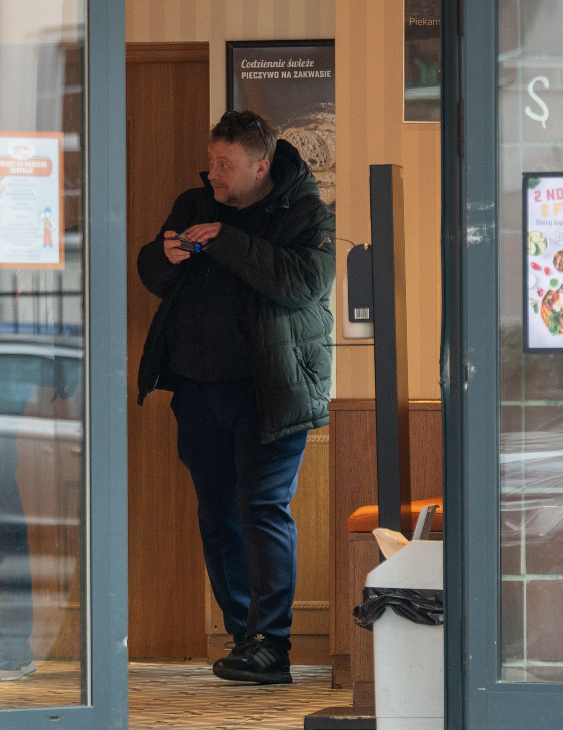 Dawno niewidziany Olaf Lubaszenko "przyłapany" na mieście 