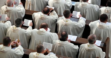 Pedofilia wśród księży. Kościół sam jest w stanie rozwiązać problem? Sondaż