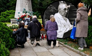 Ta zbrodnia odciśnie się na Jarosławiu. "Myślę, że tu nie chodzi o narodowość". Arcybiskup z apelem