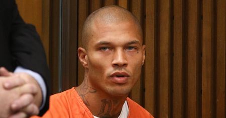 Nazwano go "najprzystojniejszym więźniem świata". Jak dziś wygląda Jeremy Meeks?