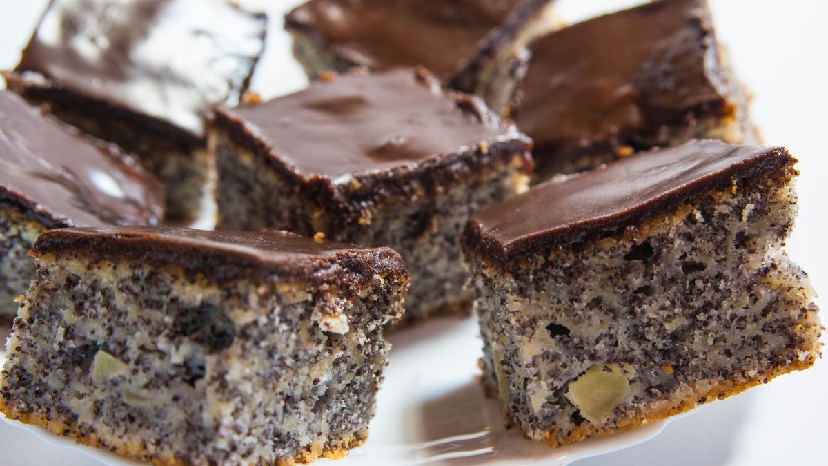 Prosty przepis na szybki makowiec