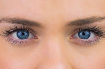 Dlaczego oczy mają różne kolory? To nie tylko geny