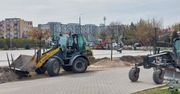Nowe boisko przy "Dwunastce" we Włocławku będzie służyło nie tylko uczniom! Tak powstaje sportowy obiekt