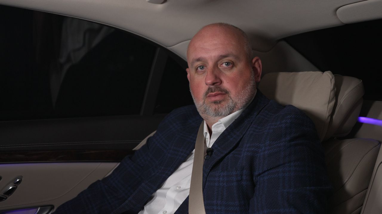 Ujawnia kulisy. Takie warunki stawiają menedżerowie. "Absurdalne"