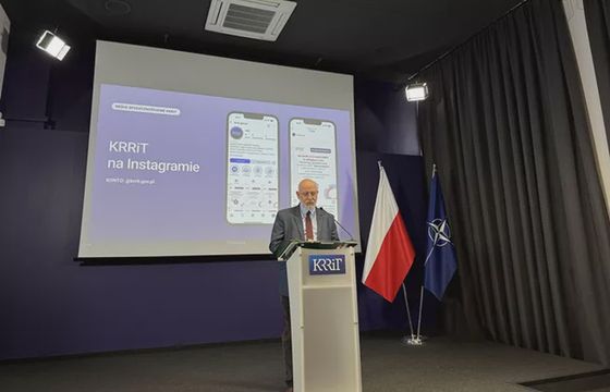 KRRiT stawia Instagram. „Nie chodzi o to, żeby były ładne pieski i kotki”