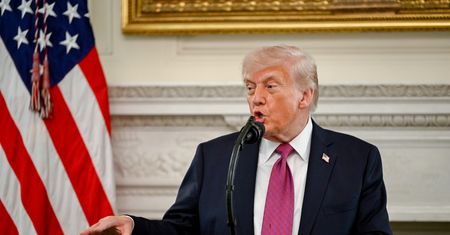 Trump znów ostro do Iranu. "Wysadzimy resztę ich kraju"