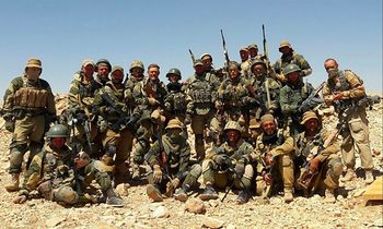 Myśleli, że będą się modlić. Skończyli na froncie