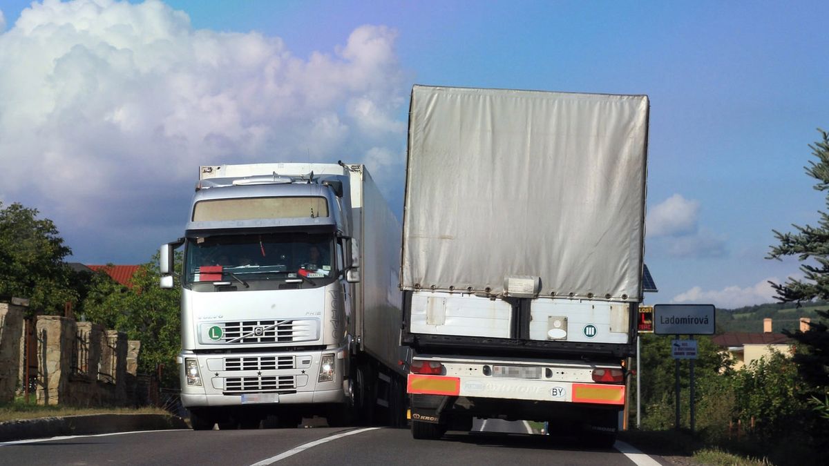 Dziś zderzaki w tirach to obowiązkowe elementy