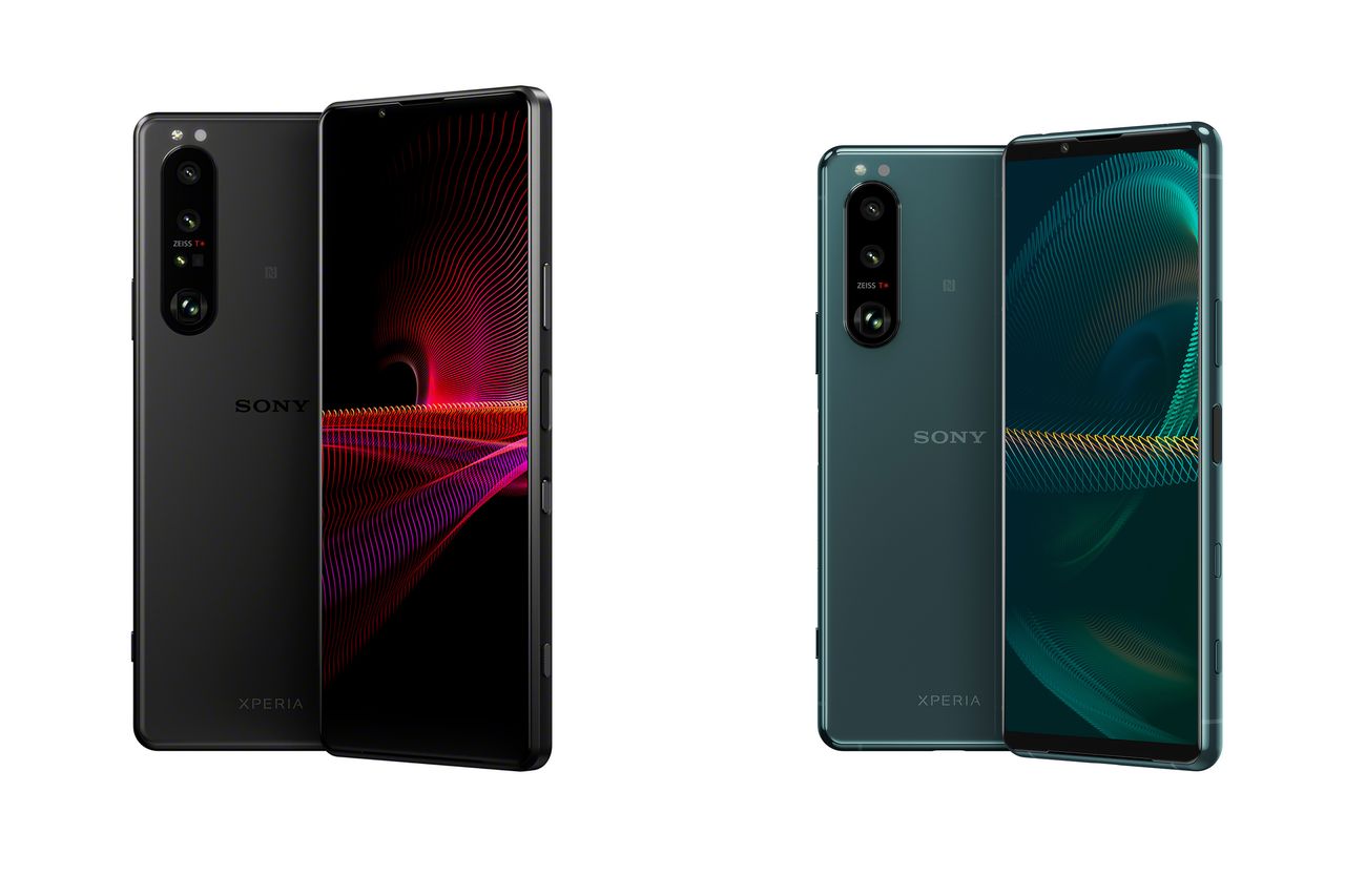 Sony Xperia 1 III (po lewej) oraz Sony Xperia 5 III (po prawej).