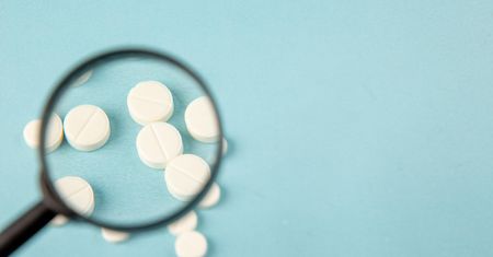 Perazyna – działanie, dawkowanie, wskazania i przeciwwskazania