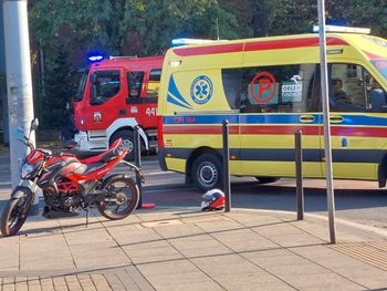 Lisewo: Nastoletni motocyklista w wyniku wypadku trafił do szpitala