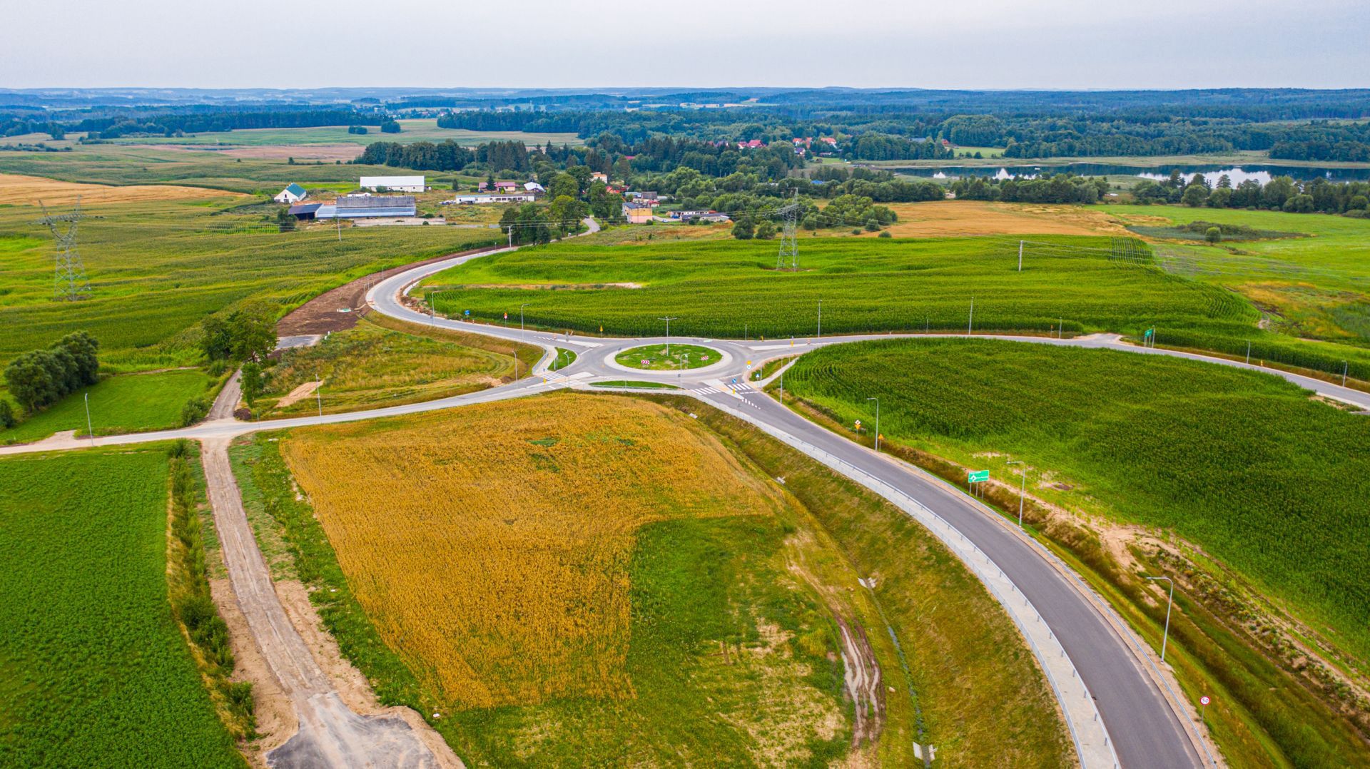 Przygotowywana do otwarcia droga ekspresowa S61 Szczuczyn - Ełk Południe
