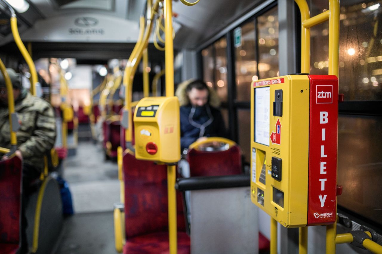 Warszawa. Wprowadzono zmiany w kasowaniu biletów kupionych przez aplikacje