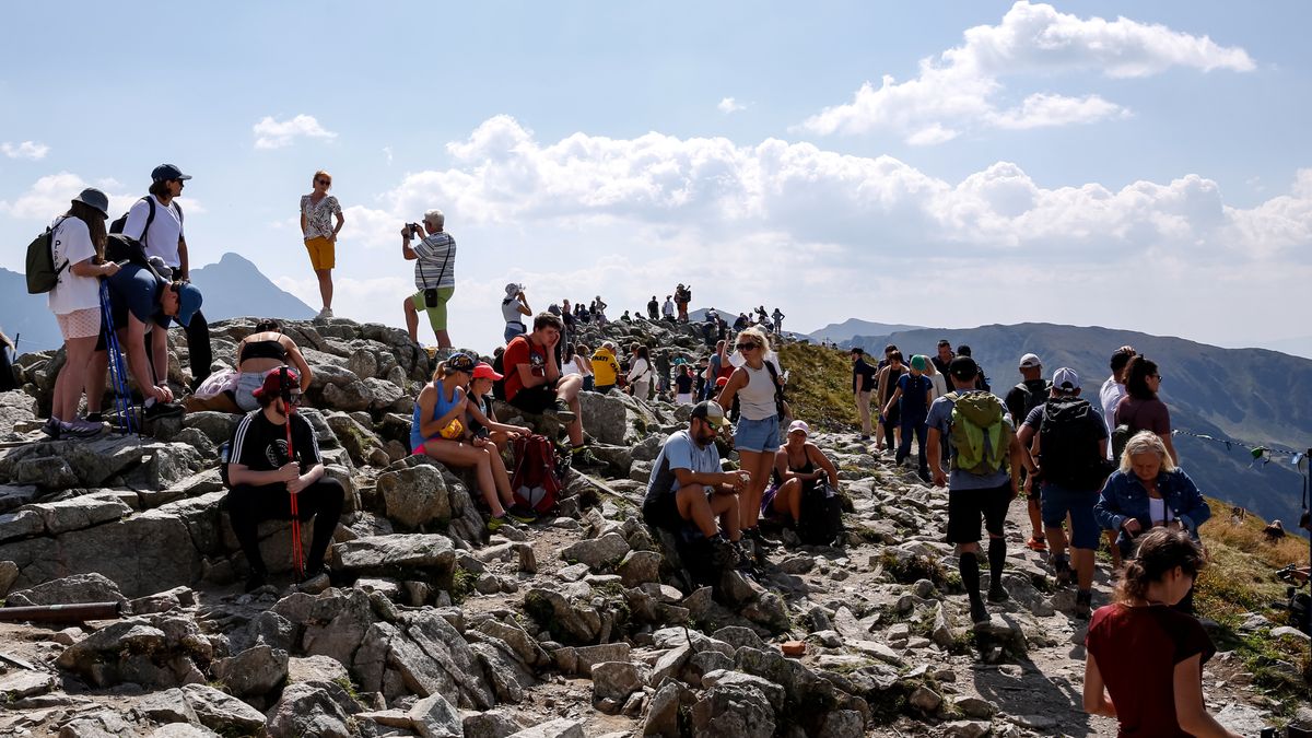 Tłumy na Kasprowym Wierchu 