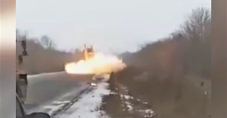 Uderzyli tuż nad ranem. Grad rakiet z HIMARS-ów spadł na Rosjan
