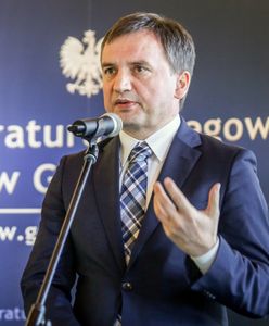 Bliska Ziobrze prokurator została zawieszona. Nadal pobiera wysoką pensję