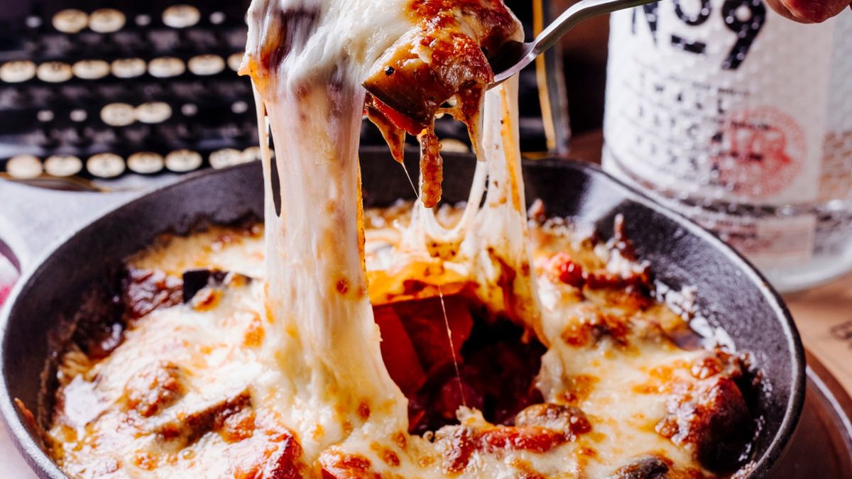 Zapiekanka makaronowa z patelni 