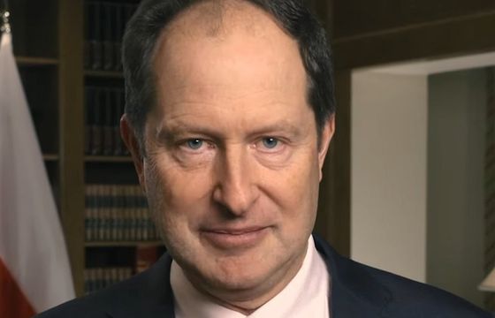 Ambasador USA reaguje na słowa szefa KRRiT o TVN. „Podważa nasze wspólne wartości”