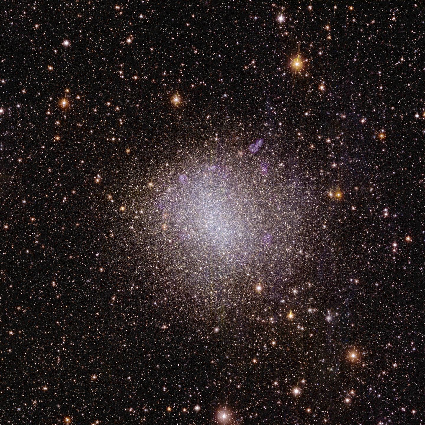 Nieregularna galaktyka NGC 6822.