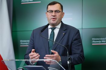 Zakaz sprzedaży gruntów rolnych Skarbu Państwa. Jest decyzja rządu