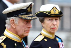 Król Karol rozzłościł księżniczkę Annę. Powiedziała mu do słuchu