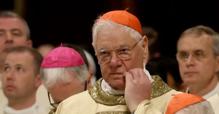 Emocje przed konklawe. Niemiecki kardynał grzmi o "heretyckim papieżu"
