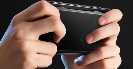 MUJA – touchpad do grania na smartfonie. Z nim nie zasłonisz ekranu palcem
