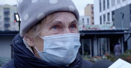 80-latka rozpłakała się przed kamerą. "Nie mam nawet na chleb"